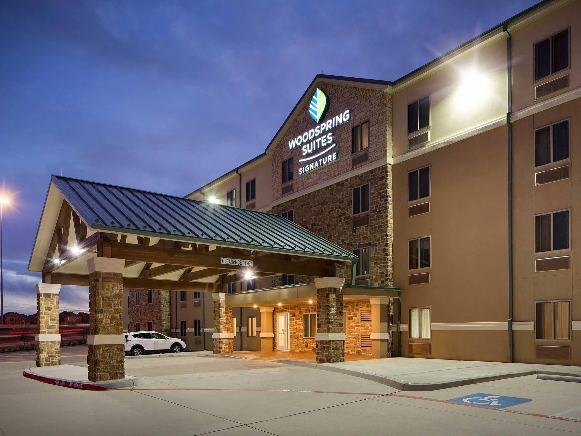 Woodspring Suites Las Colinas - Northwest Dallas Irving Exterior photo